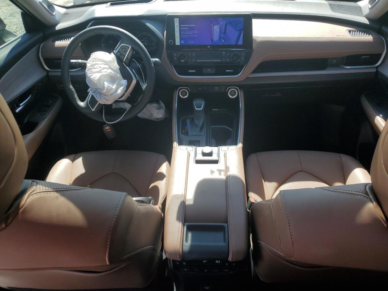 2024 TOYOTA HIGHLANDER