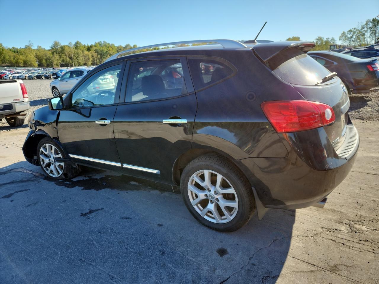 2011 NISSAN ROGUE