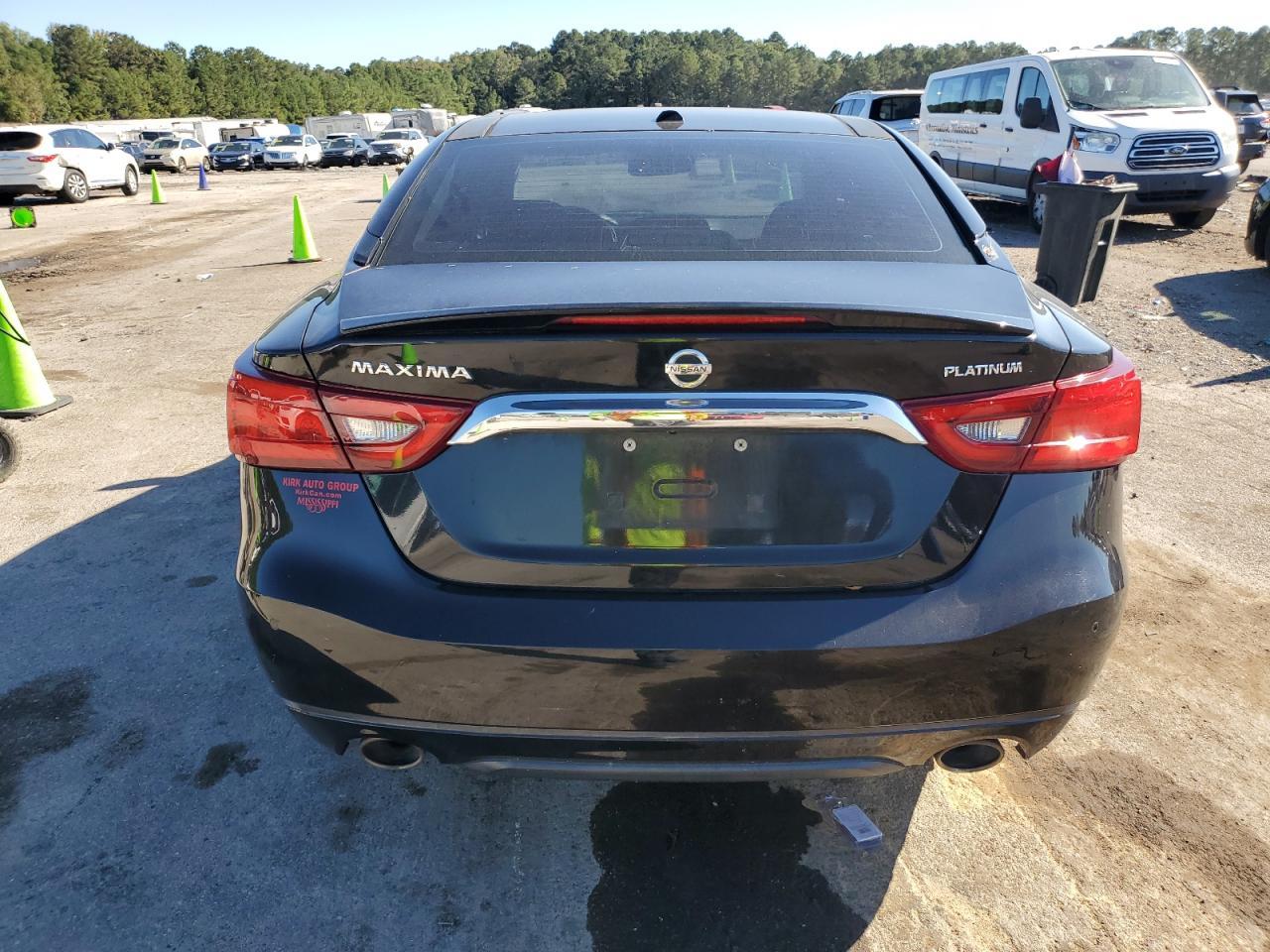 2016 NISSAN Maxima
