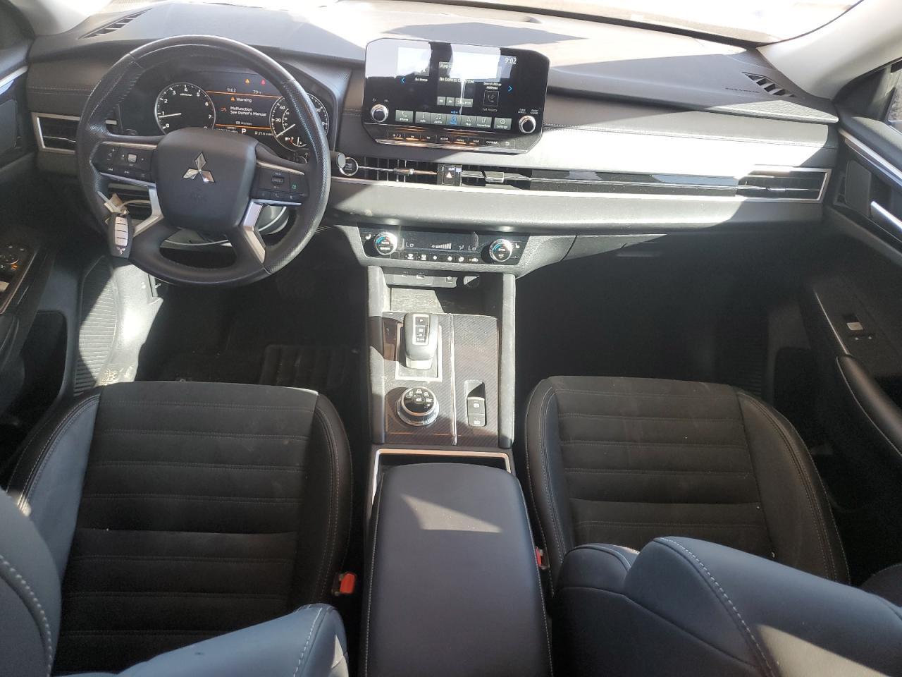 2024 MITSUBISHI outlander