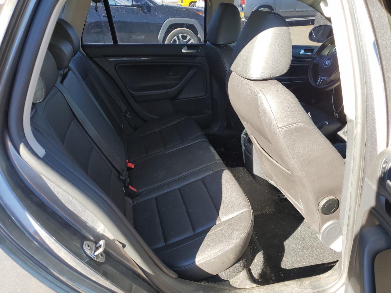 2013 VOLKSWAGEN JETTA