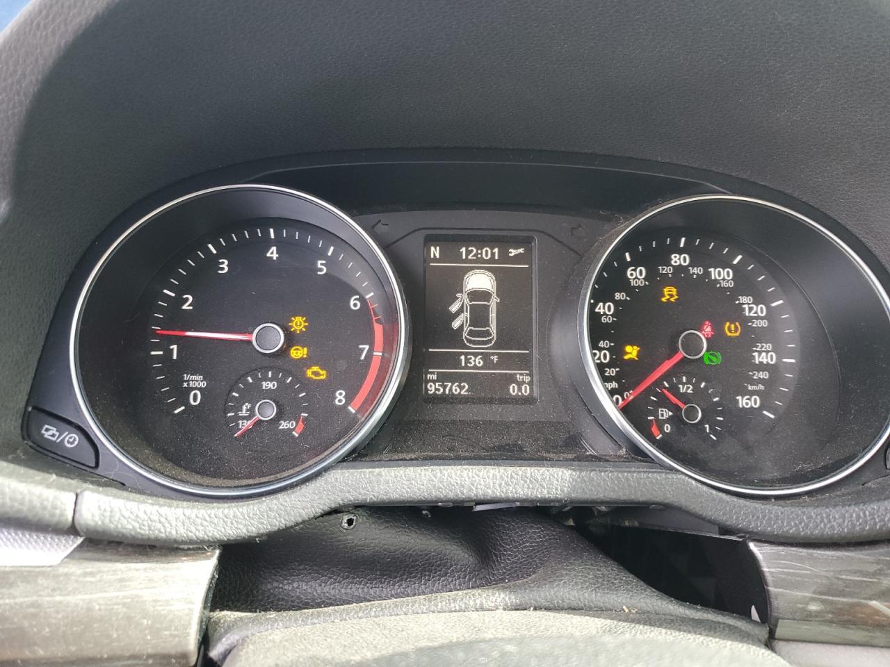 2016 VOLKSWAGEN Passat