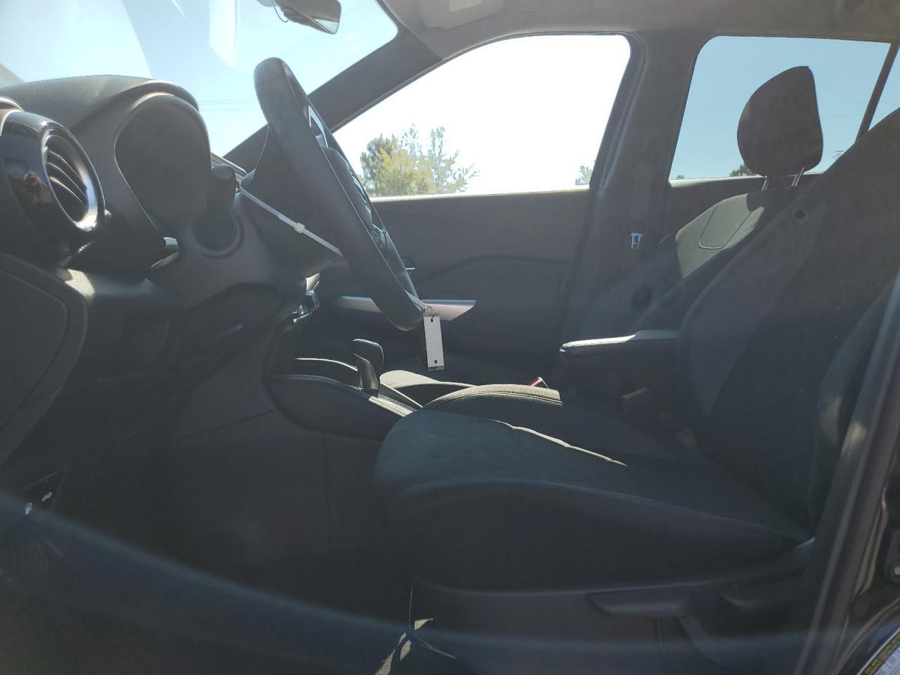 2020 NISSAN KICKS