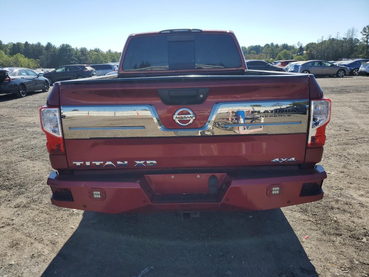 2016 NISSAN Titan
