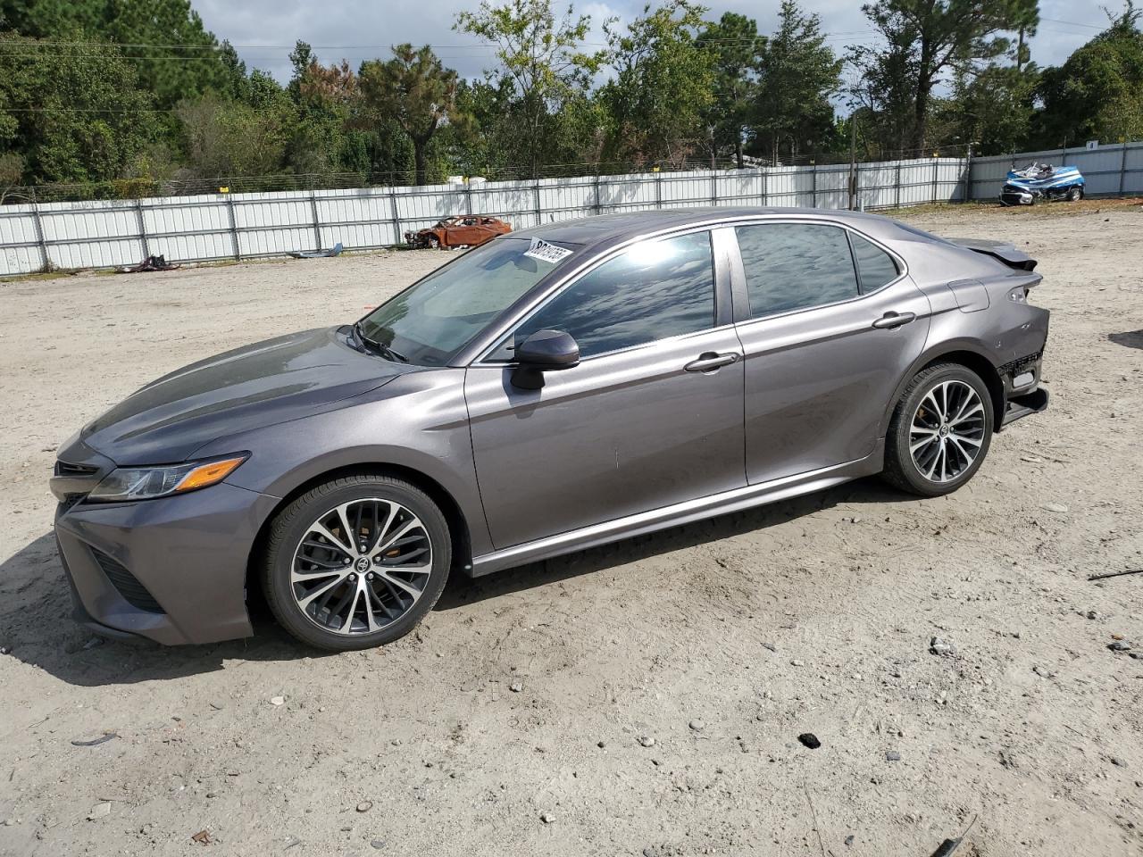 2018 TOYOTA CAMRY