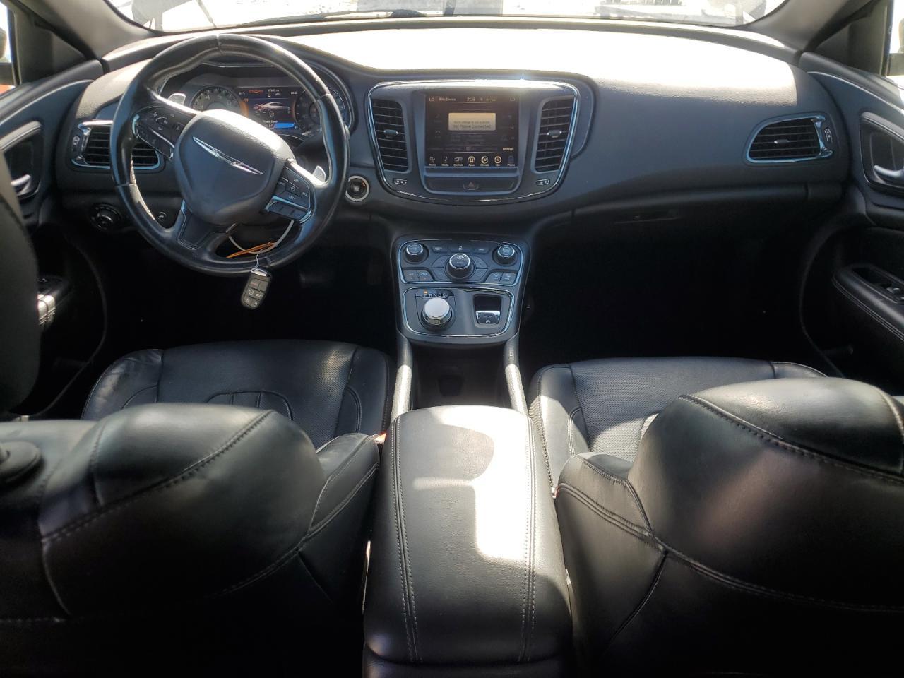 2015 CHRYSLER 200