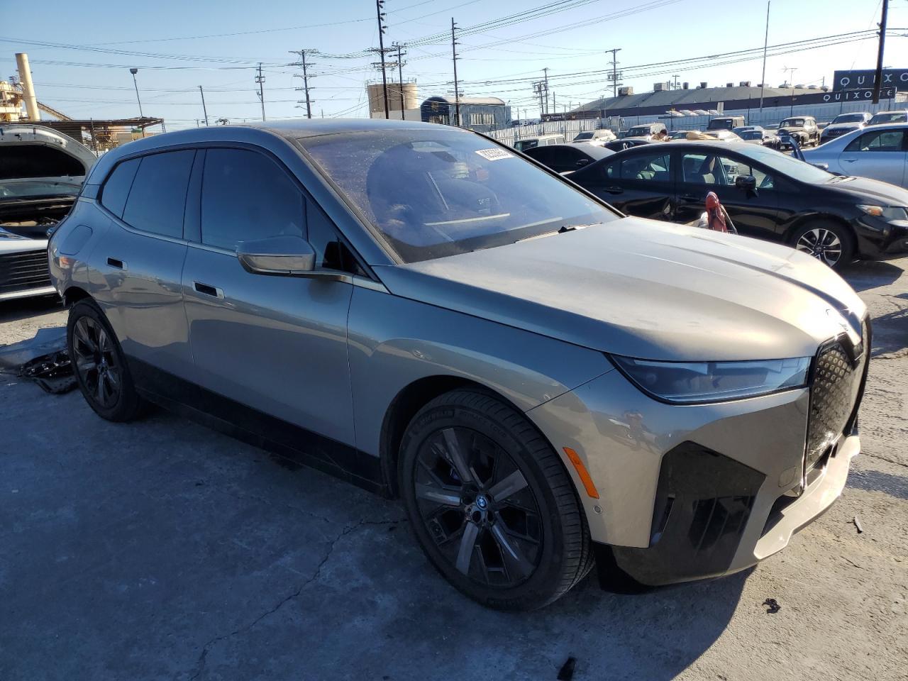 2024 BMW iX