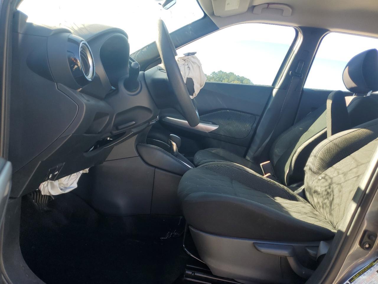 2019 NISSAN KICKS