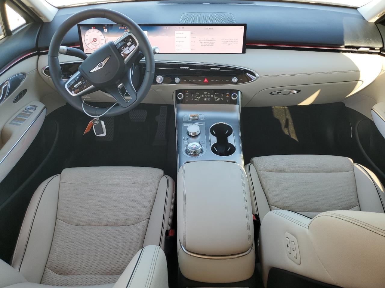 2026 GENESIS GV70
