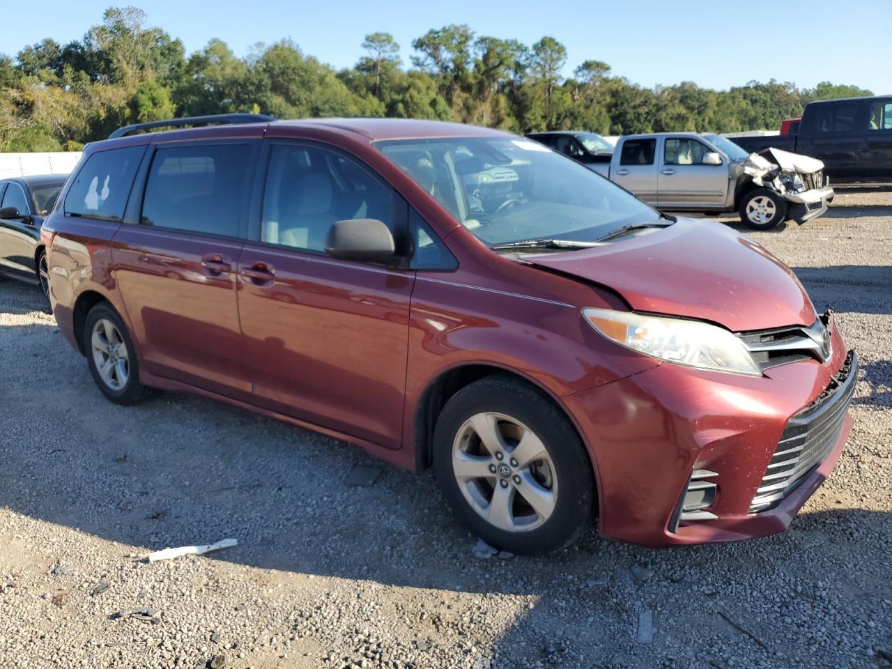 2019 TOYOTA SIENNA