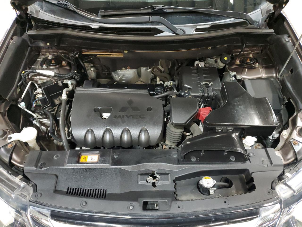 2016 MITSUBISHI outlander
