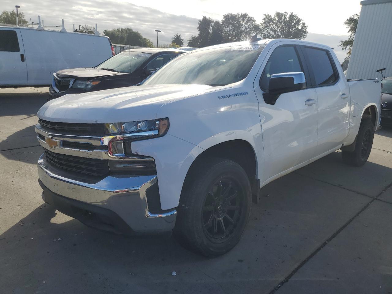 2020 CHEVROLET Silverado