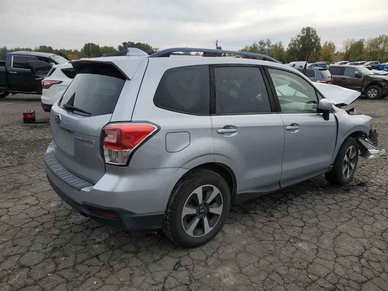 2017 SUBARU FORESTER