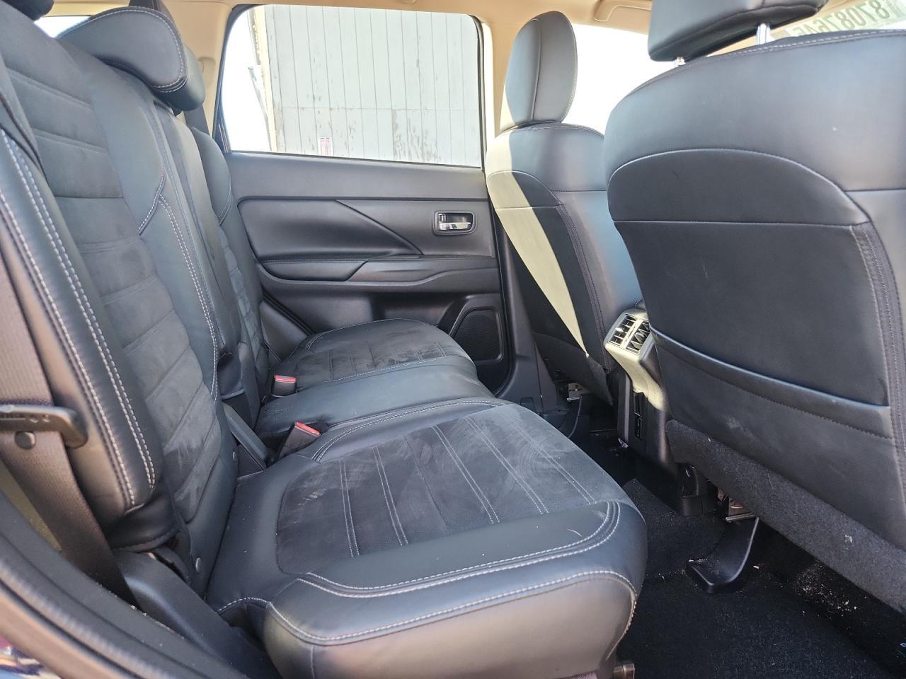 2020 MITSUBISHI outlander