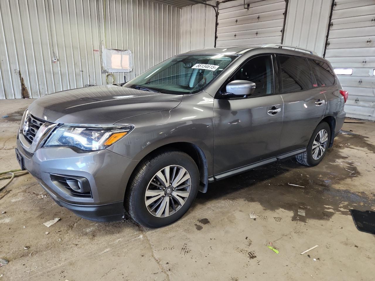2017 NISSAN PATHFINDER