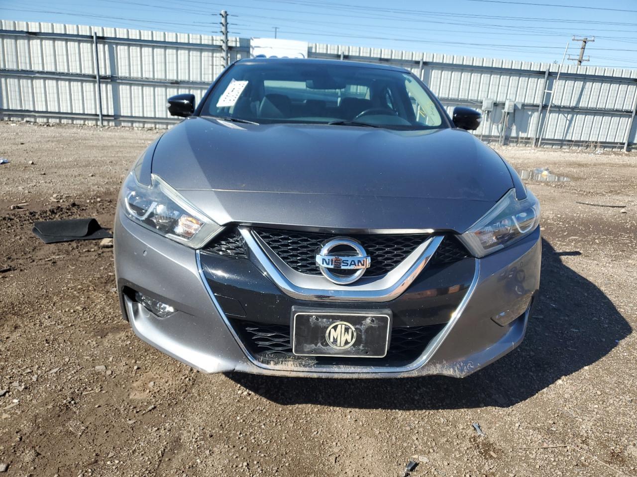 2016 NISSAN Maxima