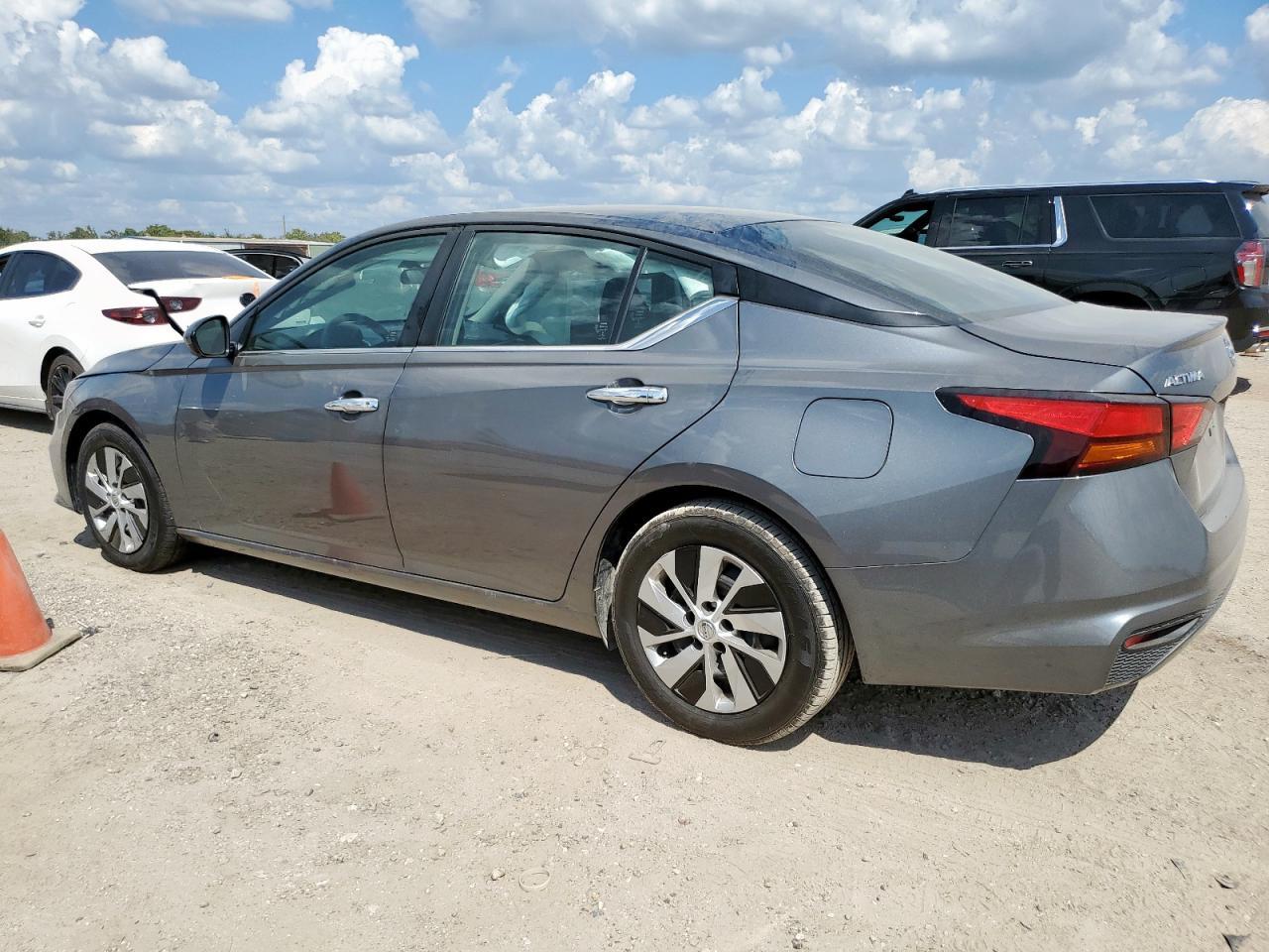 2022 NISSAN ALTIMA