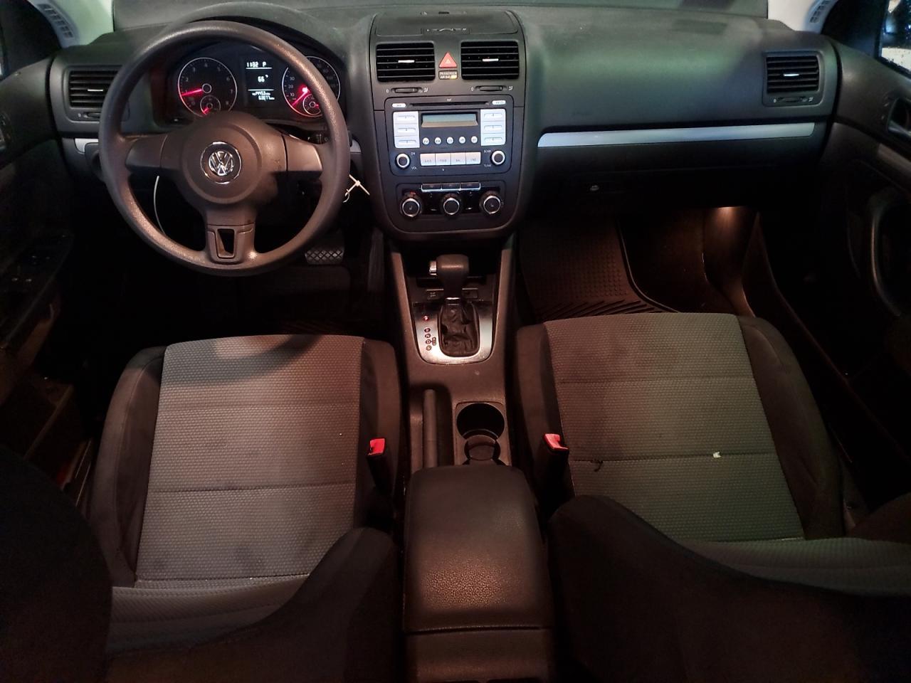 2010 VOLKSWAGEN JETTA