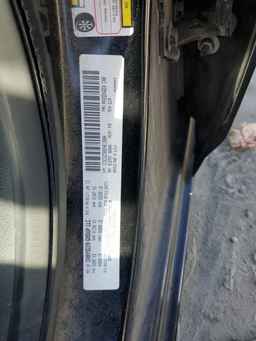 2013 DODGE Avenger