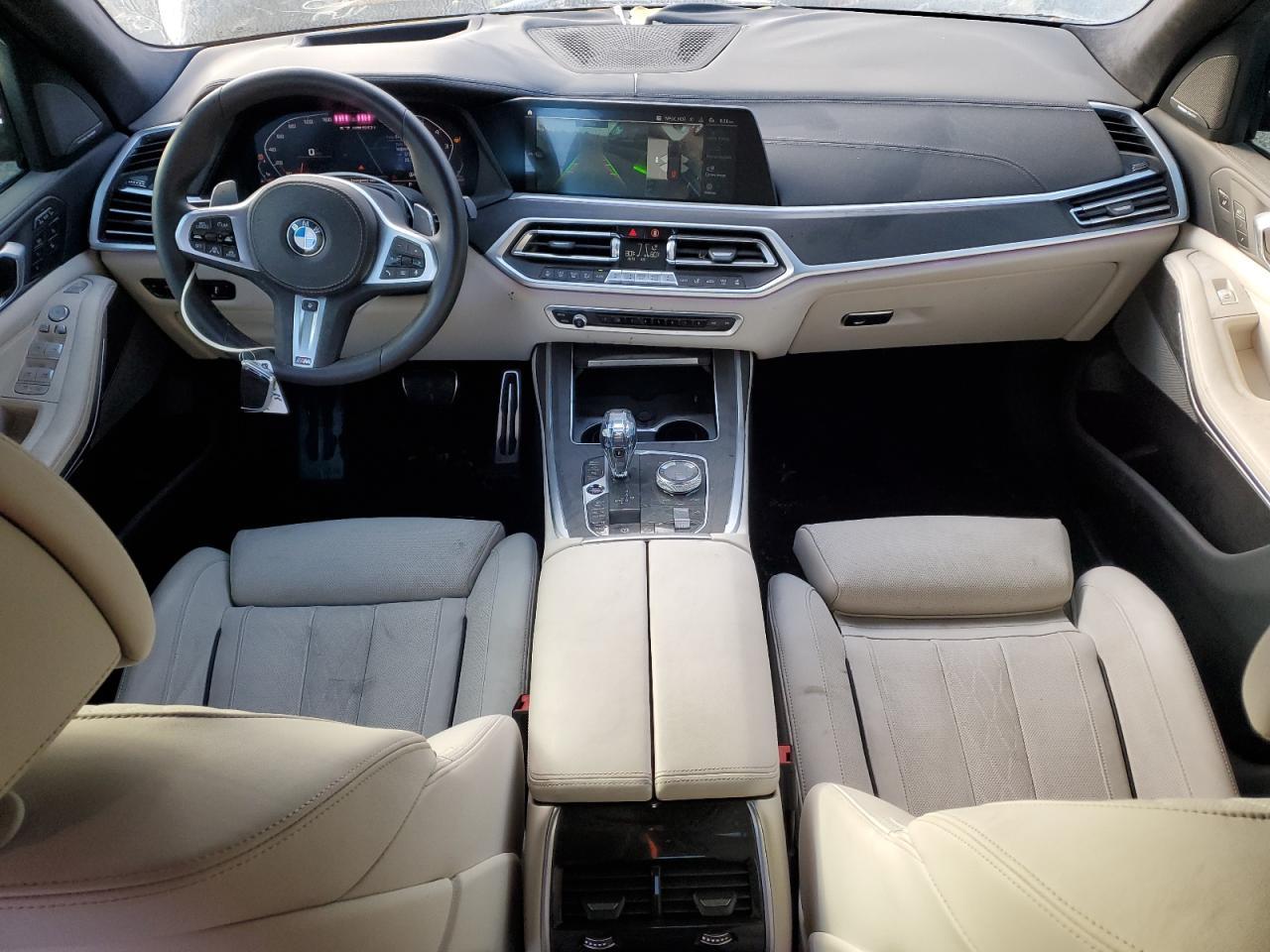 2022 BMW X7