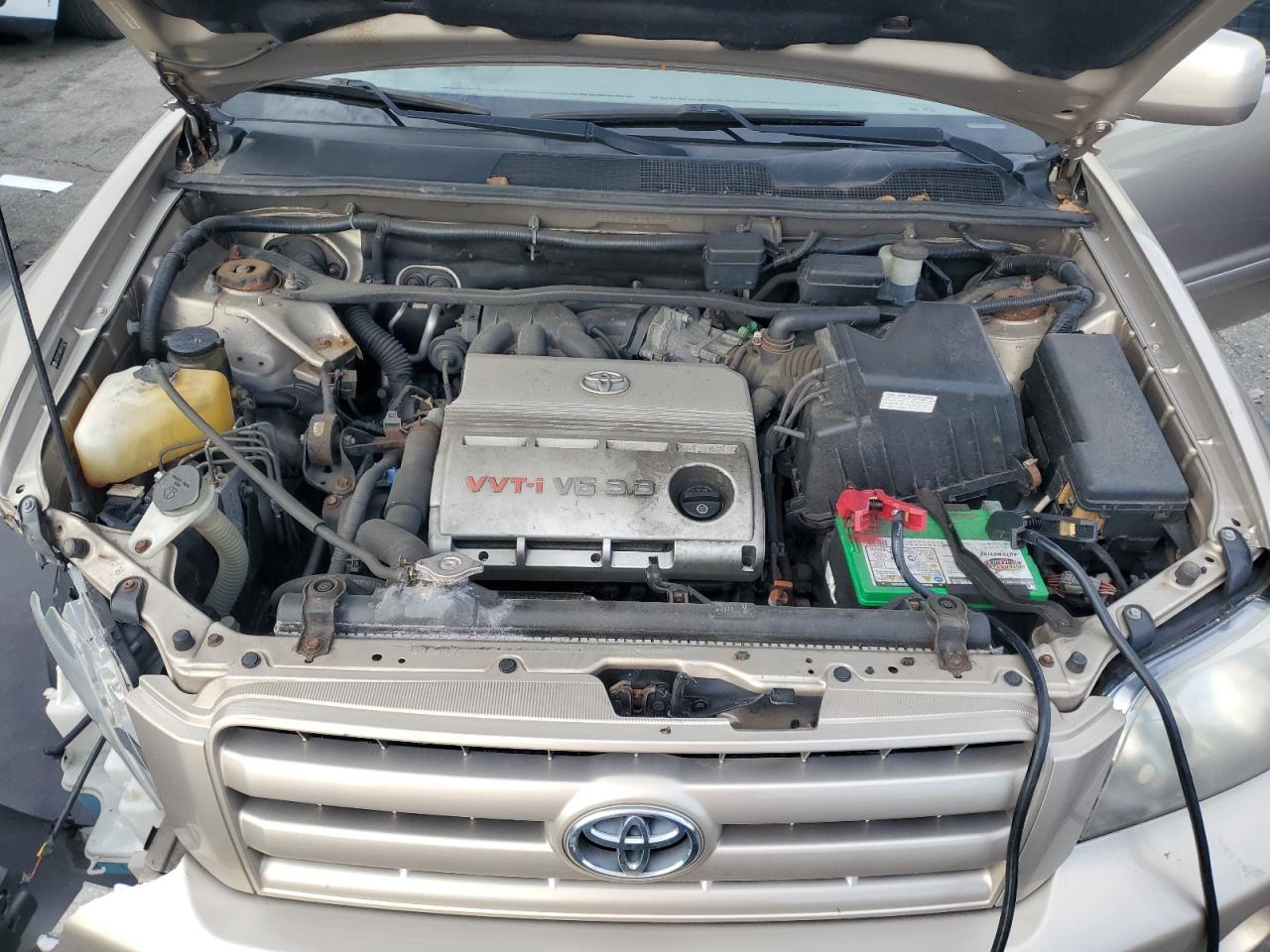 2005 TOYOTA HIGHLANDER