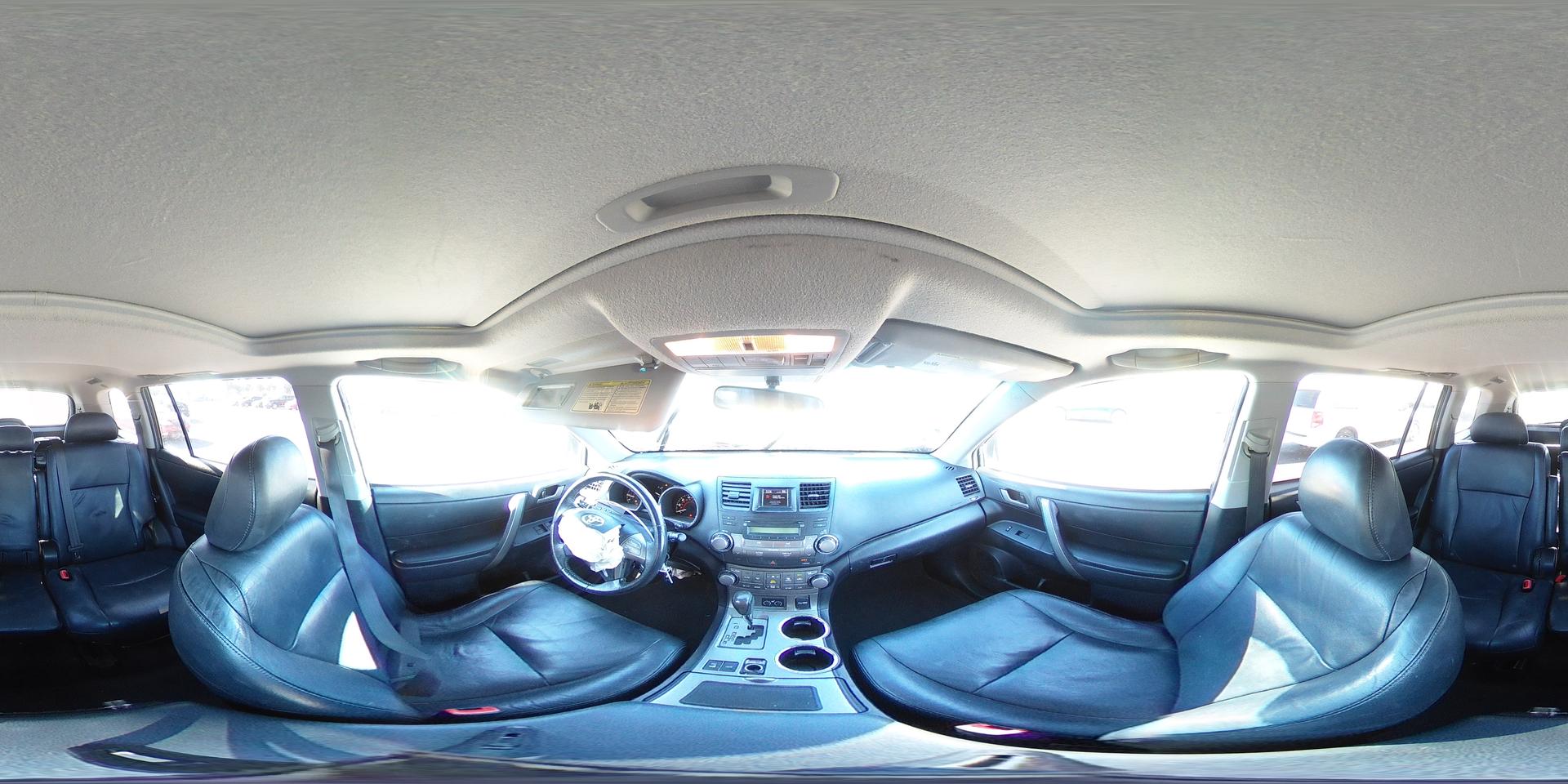 2010 TOYOTA HIGHLANDER