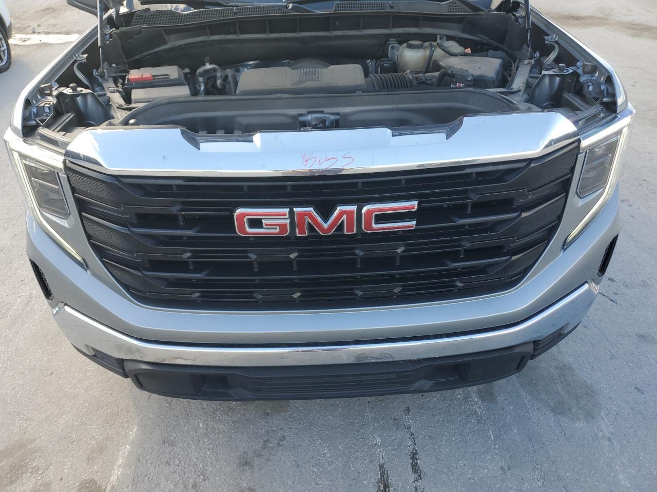 2023 GMC Sierra