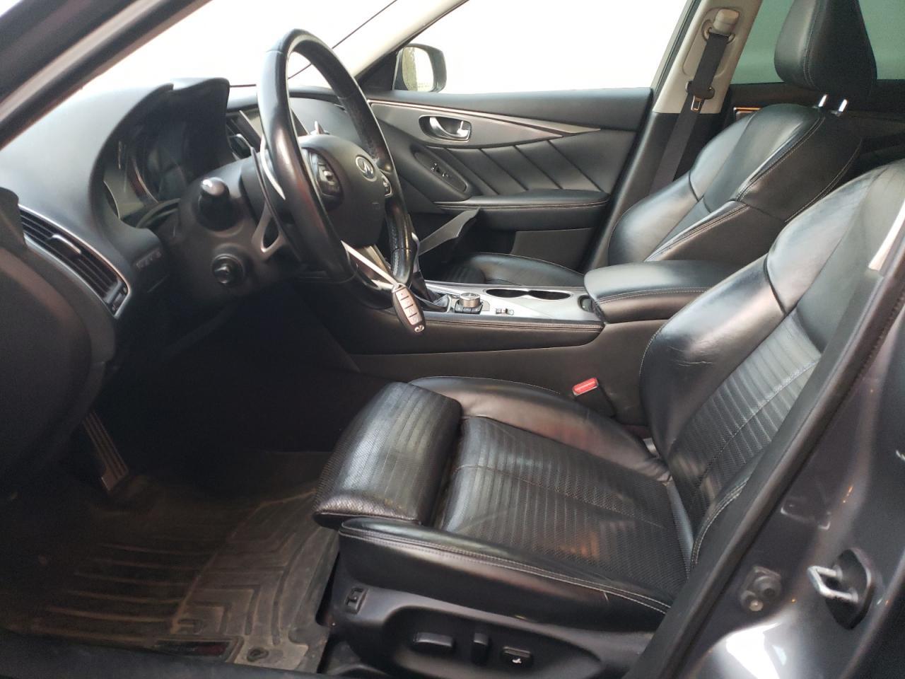 2016 INFINITI Q50