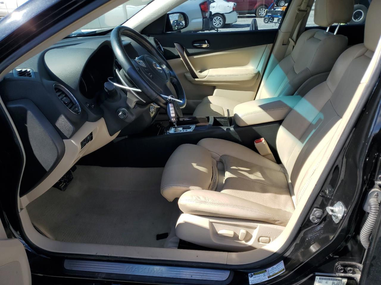 2012 NISSAN Maxima