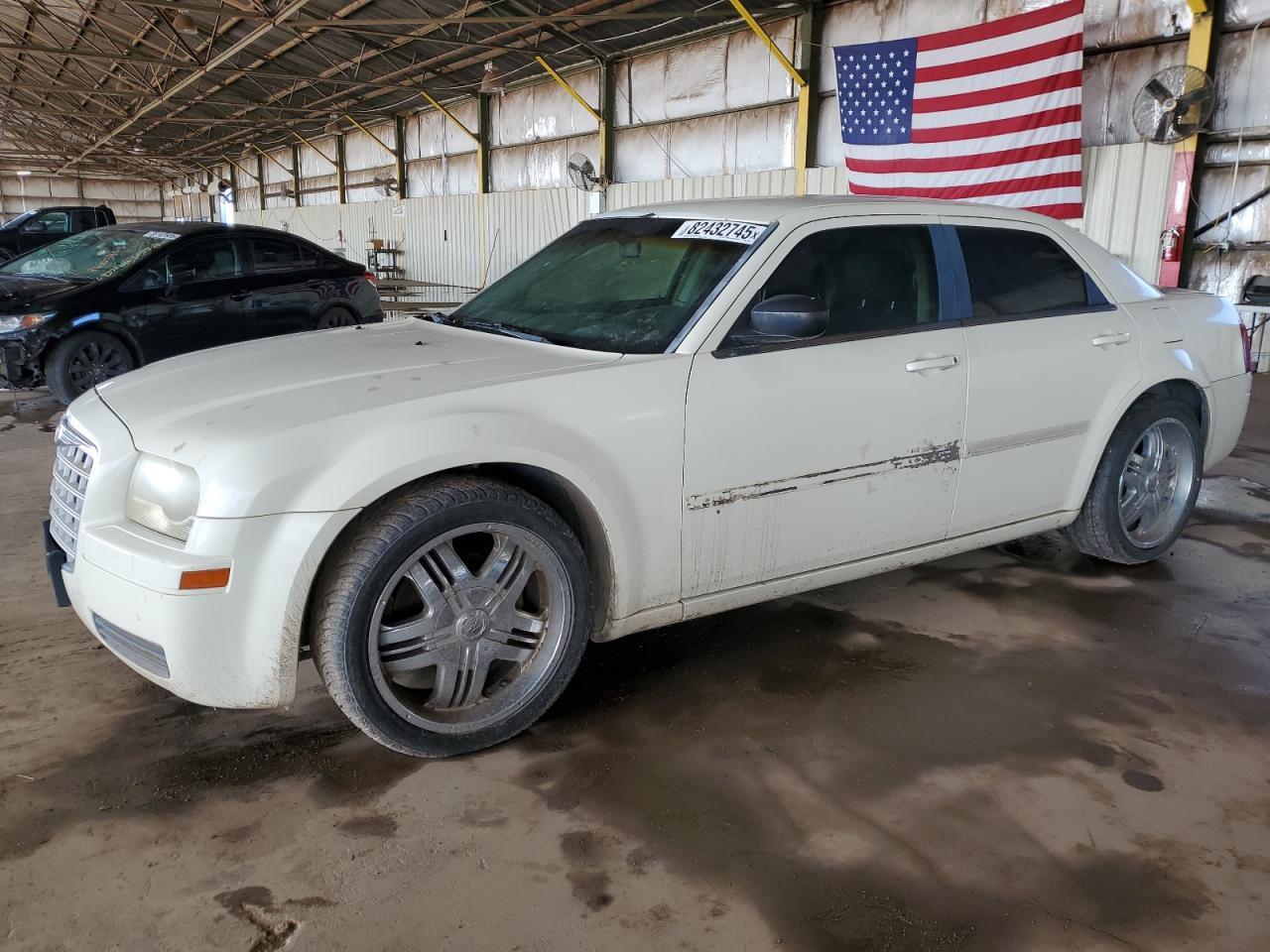 2005 CHRYSLER 300