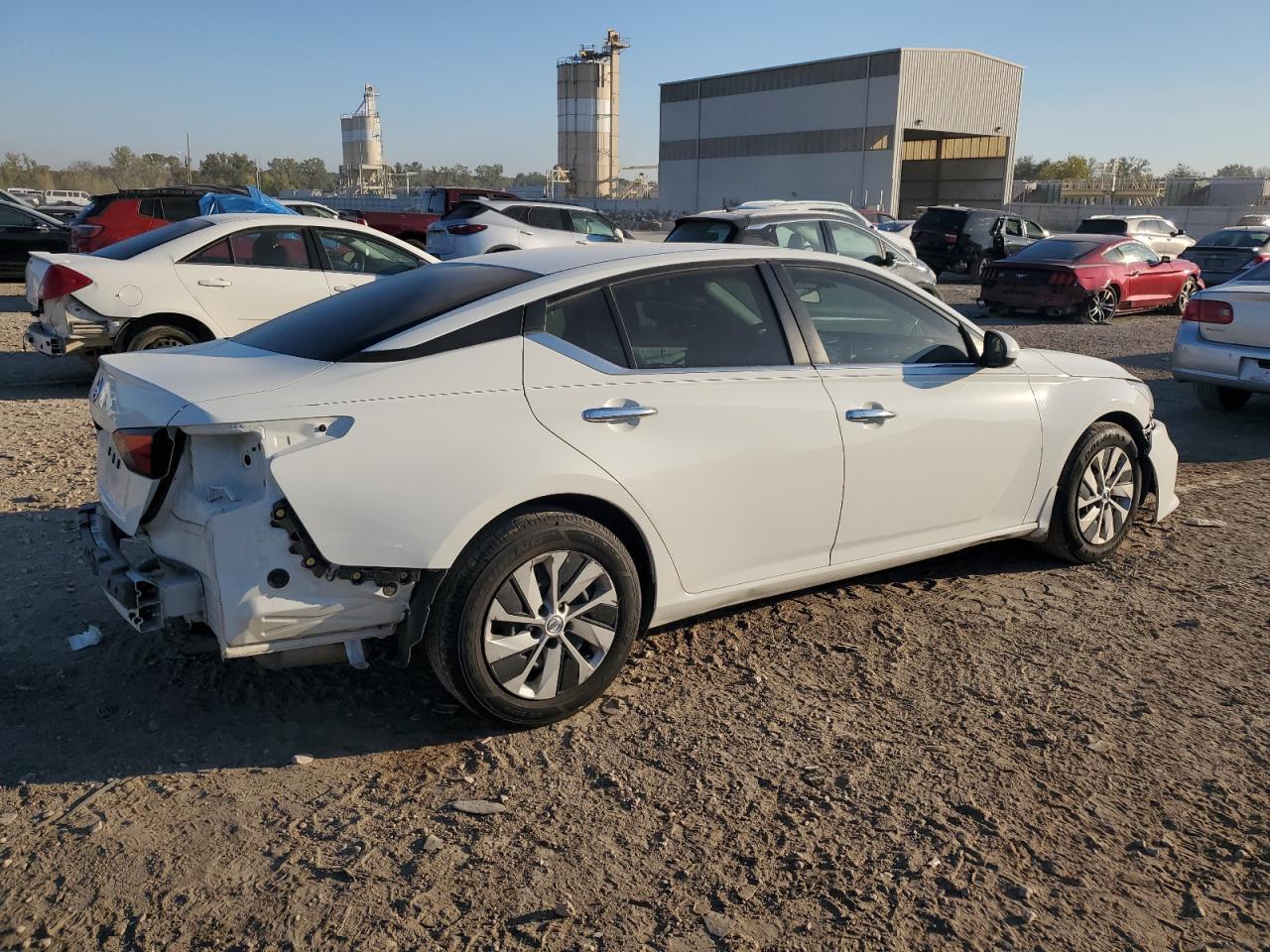 2022 NISSAN ALTIMA