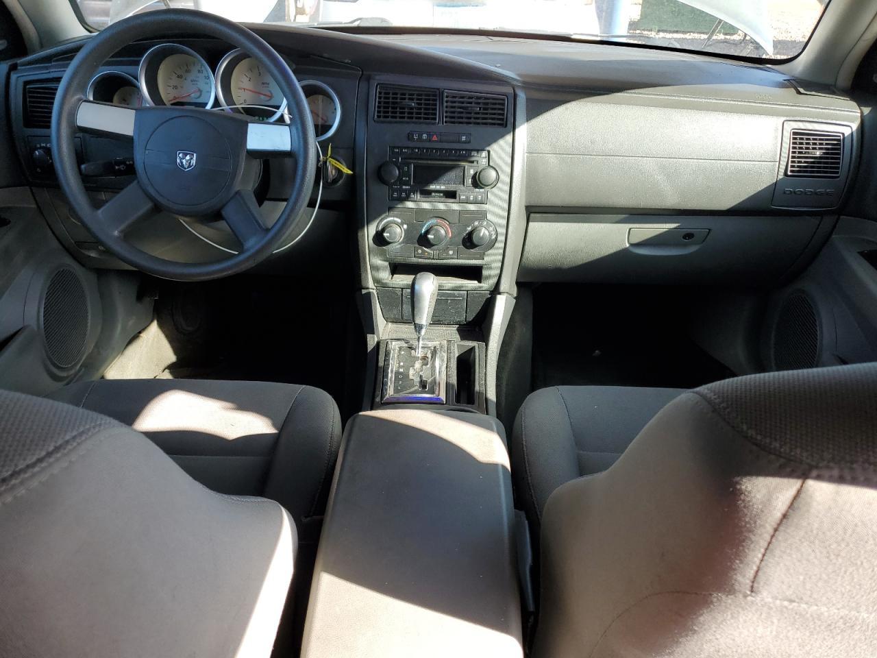 2005 DODGE MAGNUM