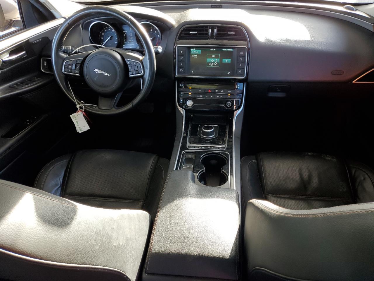2017 JAGUAR XE