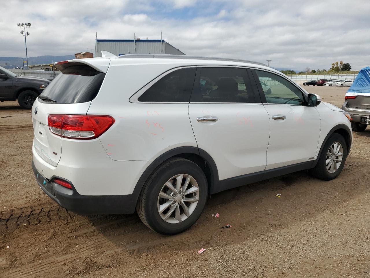 2017 KIA SORENTO