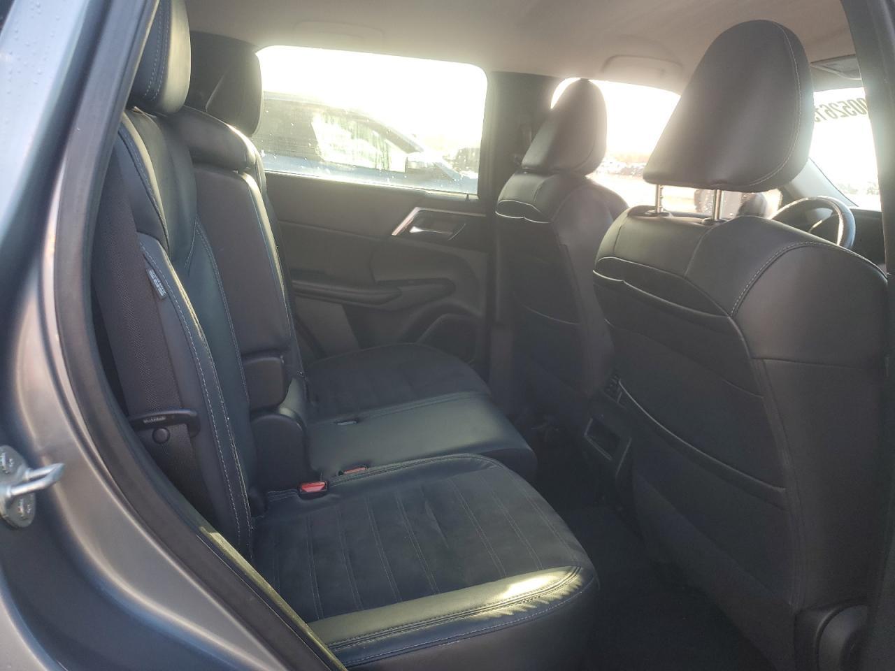 2022 MITSUBISHI outlander