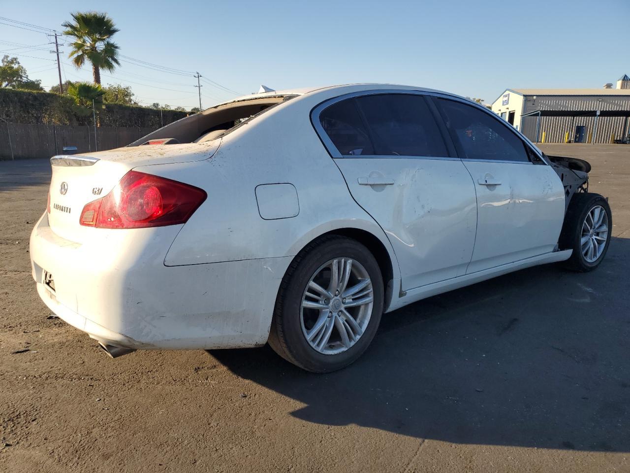 2010 INFINITI G37