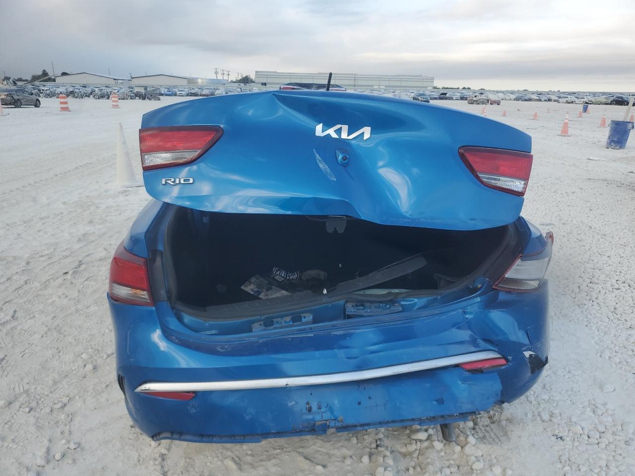 2023 KIA RIO