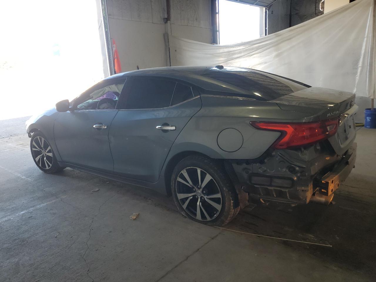 2016 NISSAN Maxima