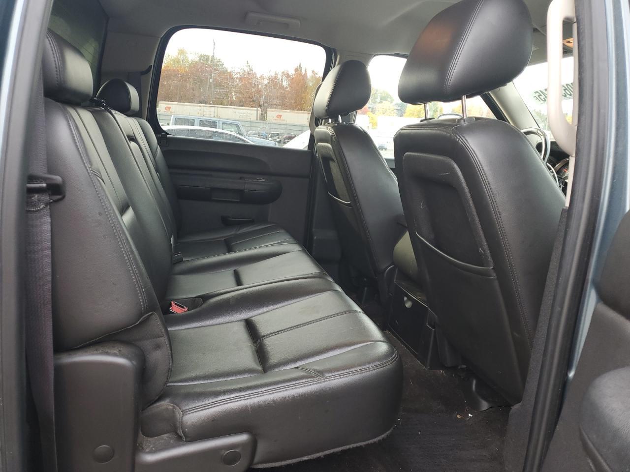 2011 CHEVROLET Silverado 3500