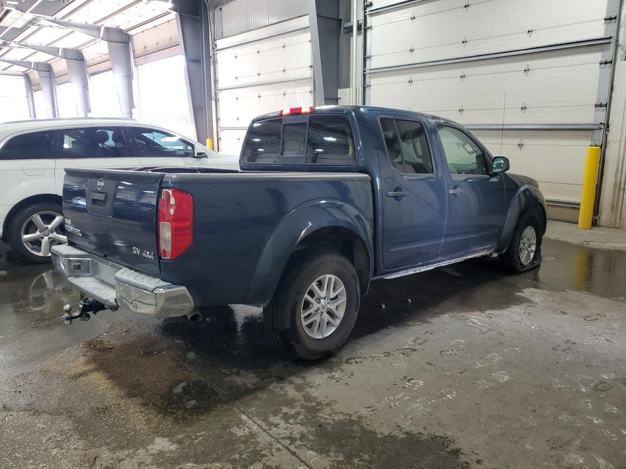2017 NISSAN Frontier