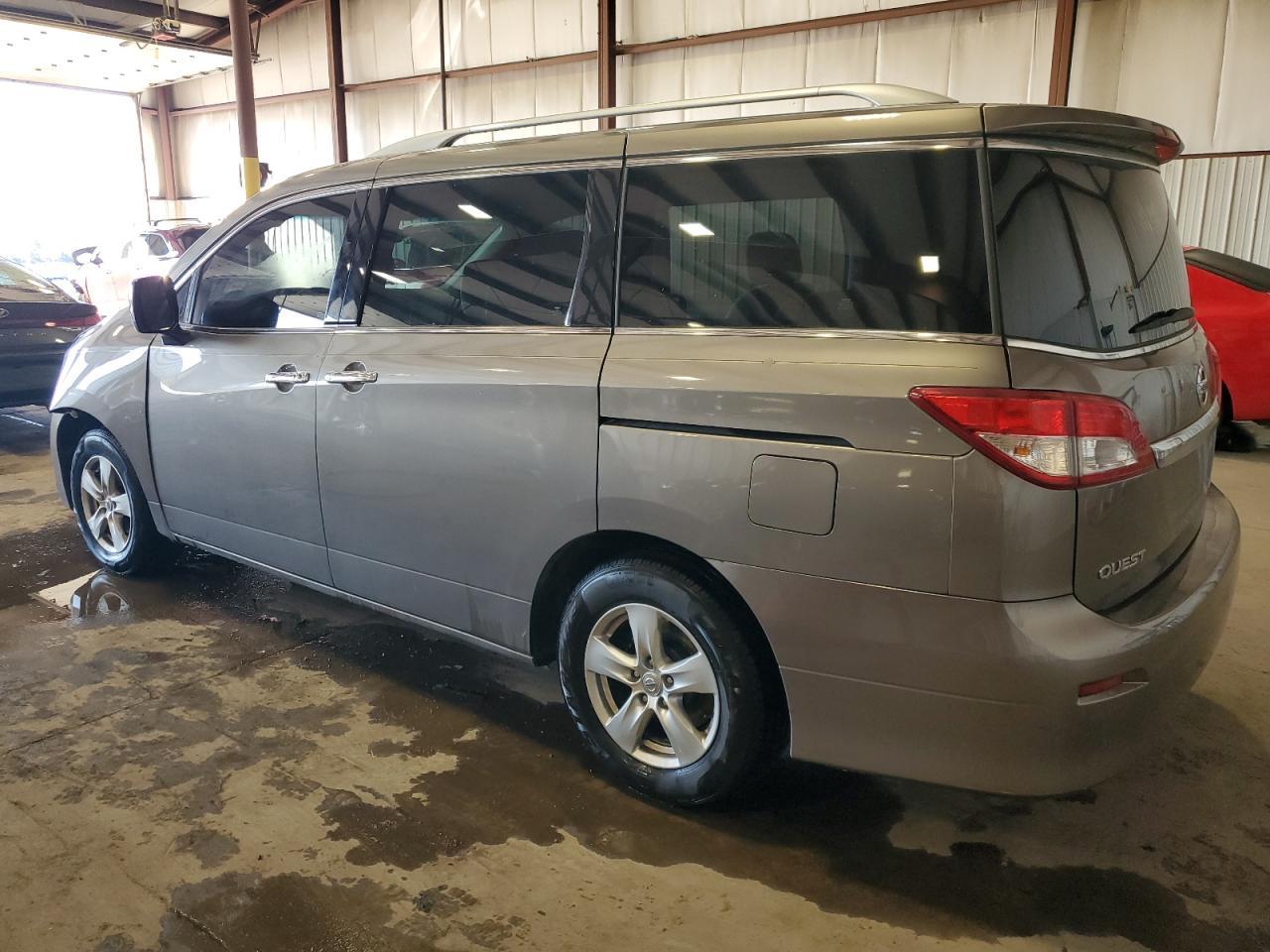 2017 NISSAN Quest