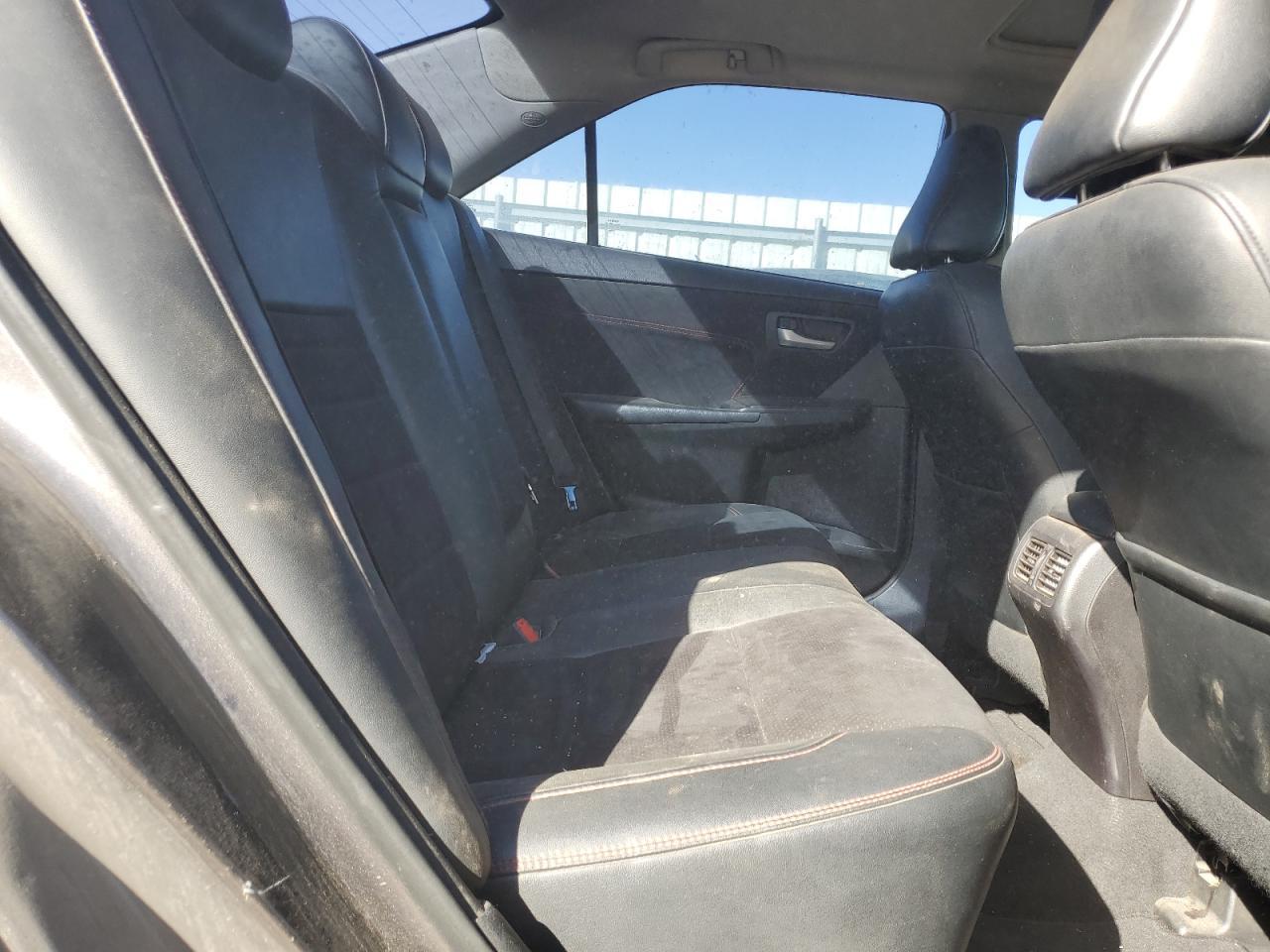 2015 TOYOTA CAMRY