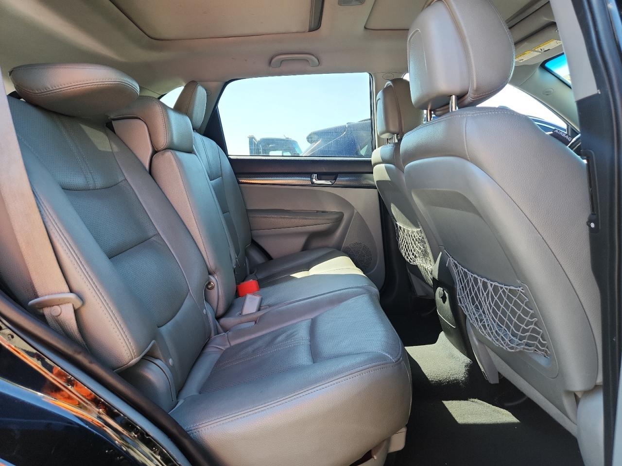 2011 KIA SORENTO