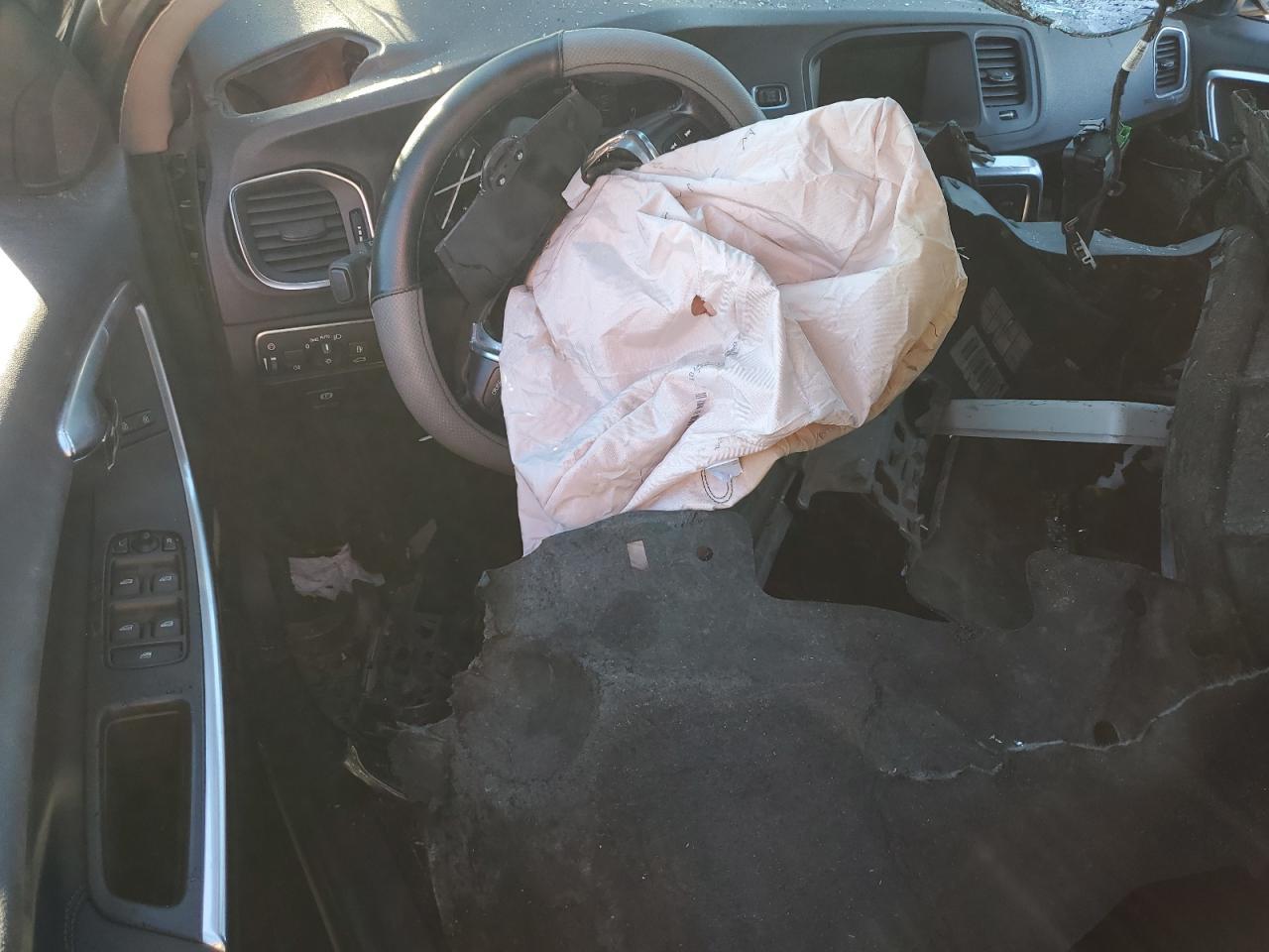 2014 VOLVO S60