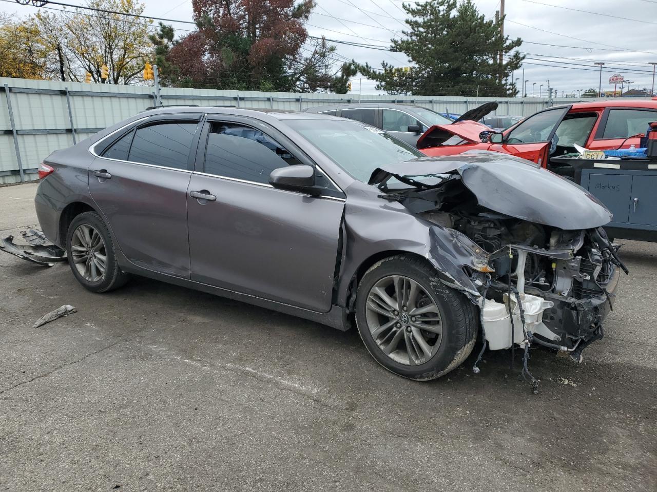 2016 TOYOTA CAMRY