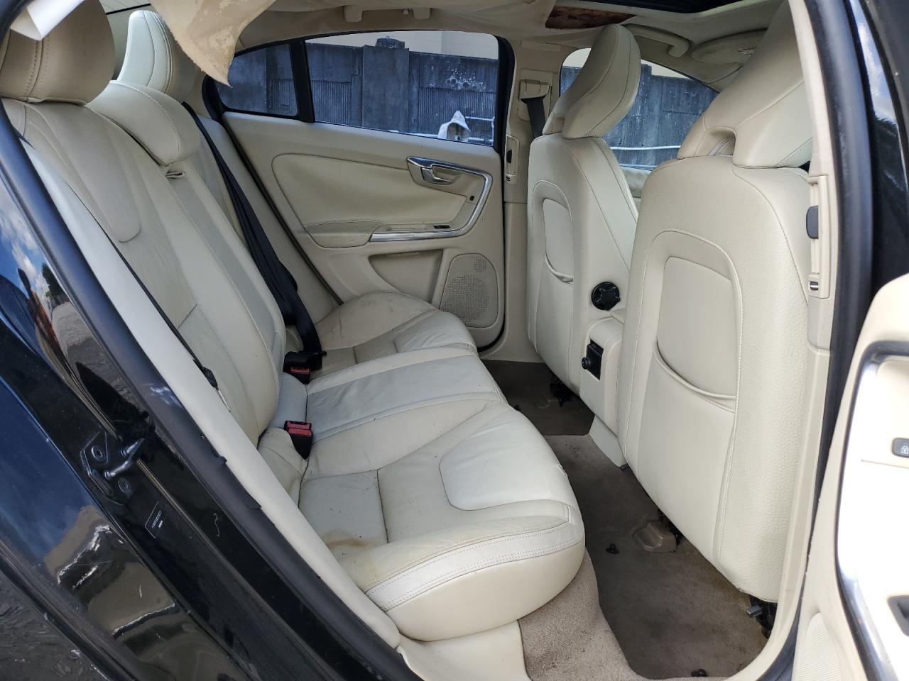 2013 VOLVO S60