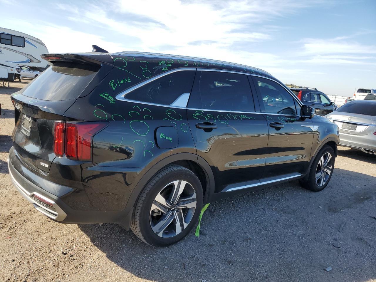 2023 KIA SORENTO