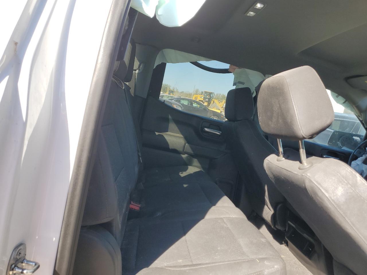 2023 GMC Sierra