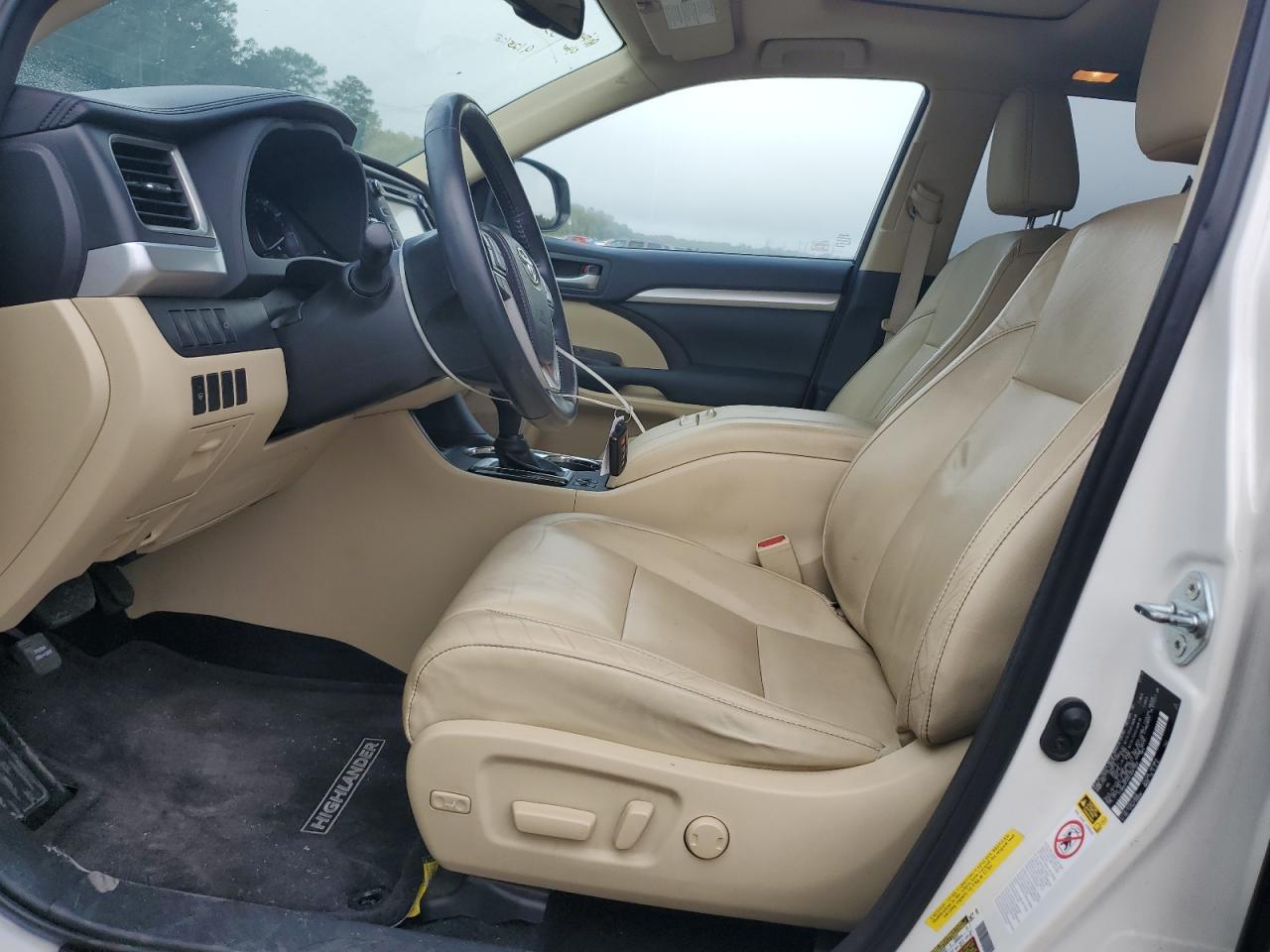 2015 TOYOTA HIGHLANDER