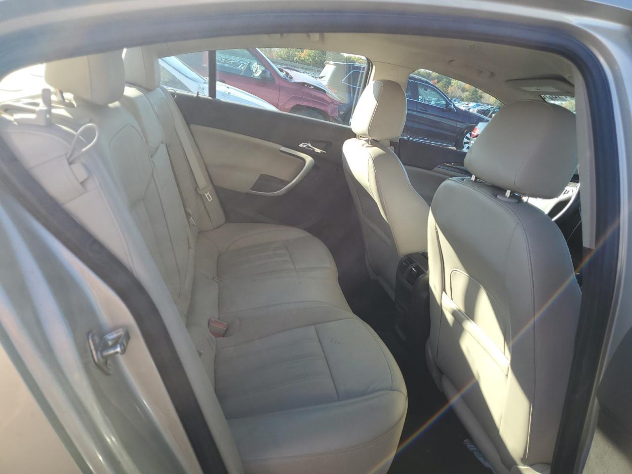 2013 BUICK Regal